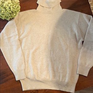 100% cashmere taupe tan turtleneck sweater ❤️